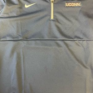 UCONN pullover